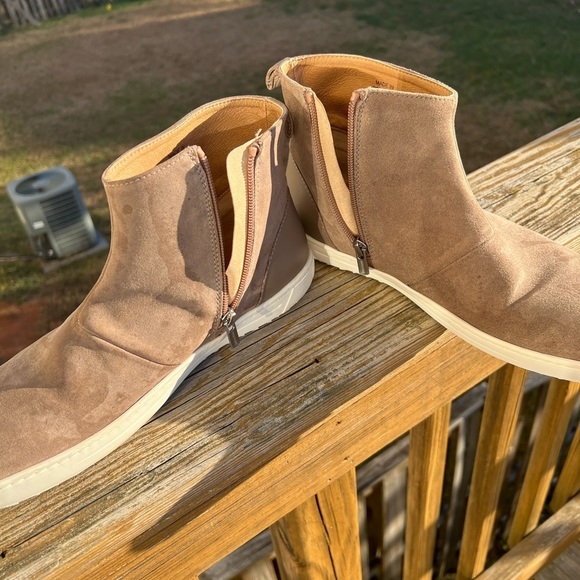 Birkenstock Tan Suede Ankle Booties - Picture 4 of 8